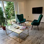 Cozy And Charming Nellys Nest In Apartment Kassel