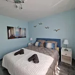 Cozy And Charming Nellys Nest In Apartment *