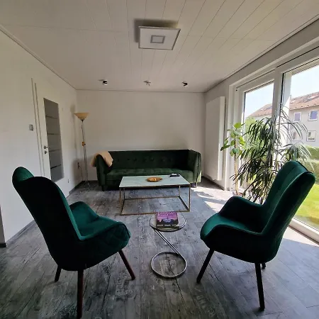 Cozy Modern Newly Renovated In