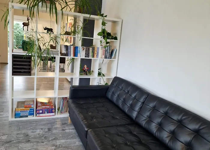 Cozy Modern Newly Renovated In